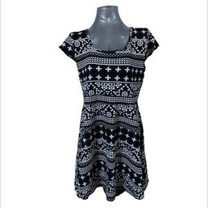 1X Black and white A line holiday dress
